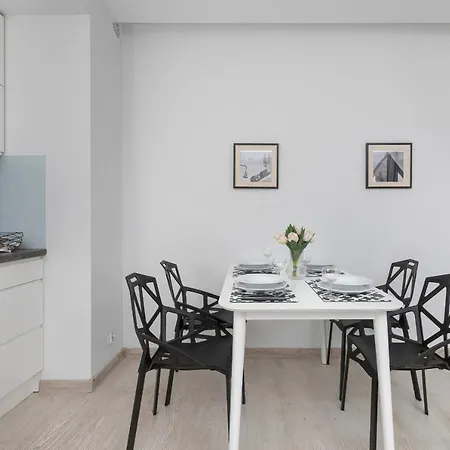 Sadova Srodmiescie By Renters * גדנסק