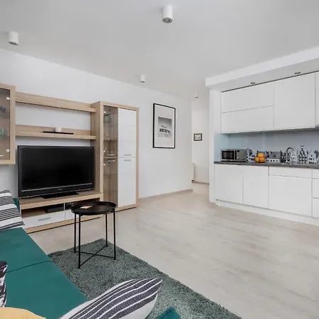 Sadova Srodmiescie By Renters