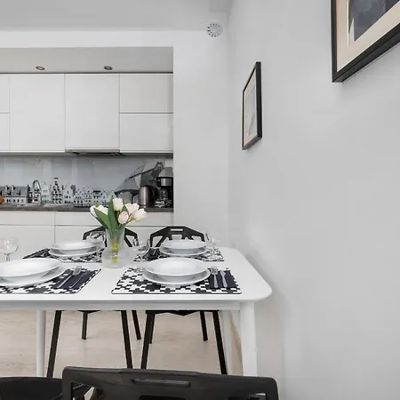 Sadova Srodmiescie By Renters